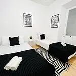 Luxury Spacious Flat In Lisbon, Ideal For Tourists